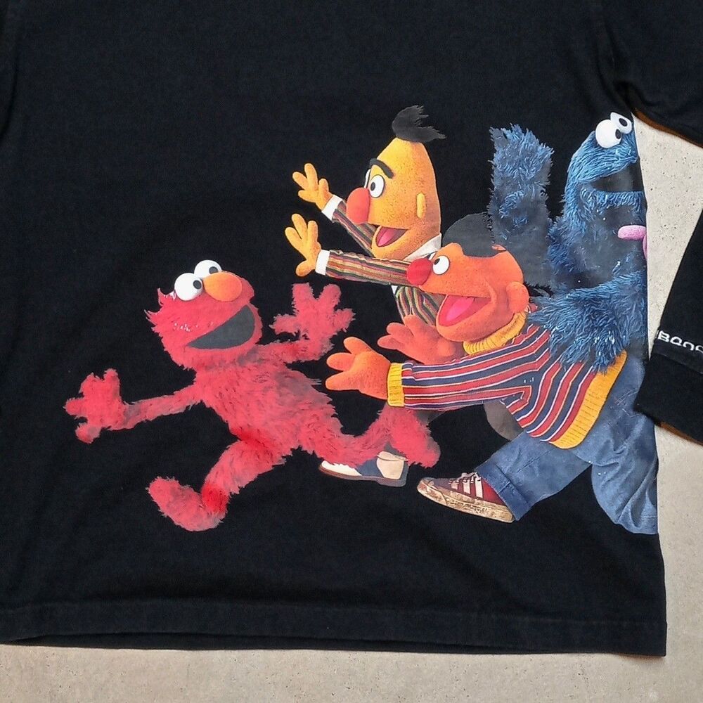 Dumbgood Sesame Street T-shirt Size MEDIUM Elmo Bert Ernie Cookie Monster AOP - Picture 2 of 8